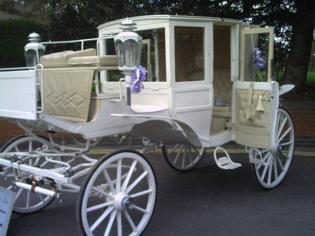 Bramble Farm Carriage Hire, Cars and Horse Drawn Carriages in Wiltshire