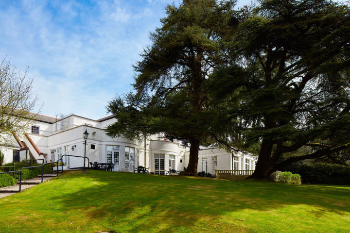 Manor Parc Hotel , Venues in Cardiff