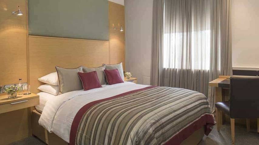 Woodlands Park Hotel,Guest Accommodation in Surrey