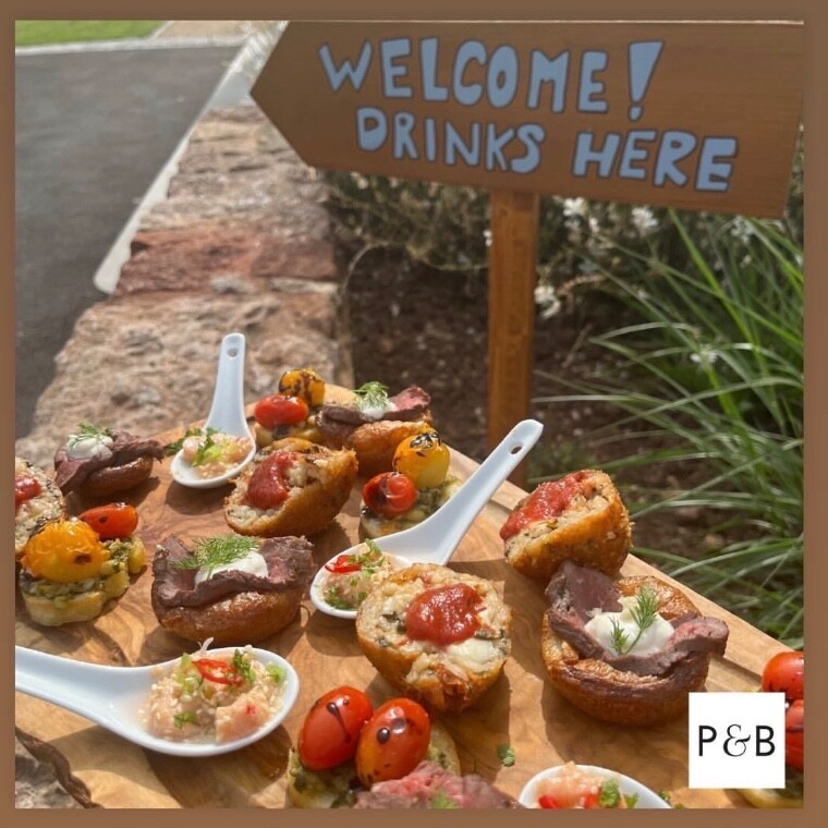 Canapés!