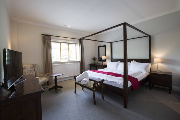 Asperion Hillside Hotel,Venues in Surrey