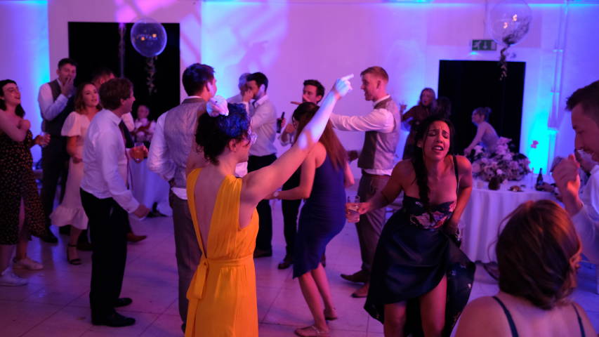 Fizz and Groove - Wedding DJs Surrey + Sussex