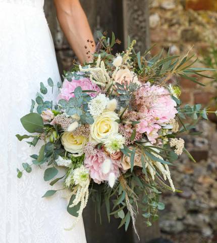 Willow & Blooms Florists in Newbury, Berkshire