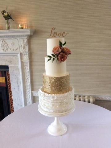 Designer Cakes by Elle,Cakes and Sweet Treats in Surrey
