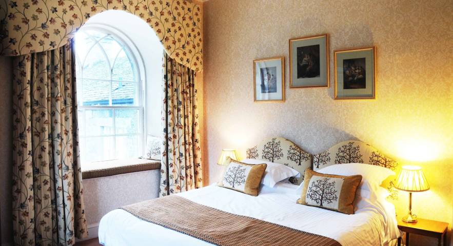Standard Room, Raemoir House , Venues in Aberdeenshire