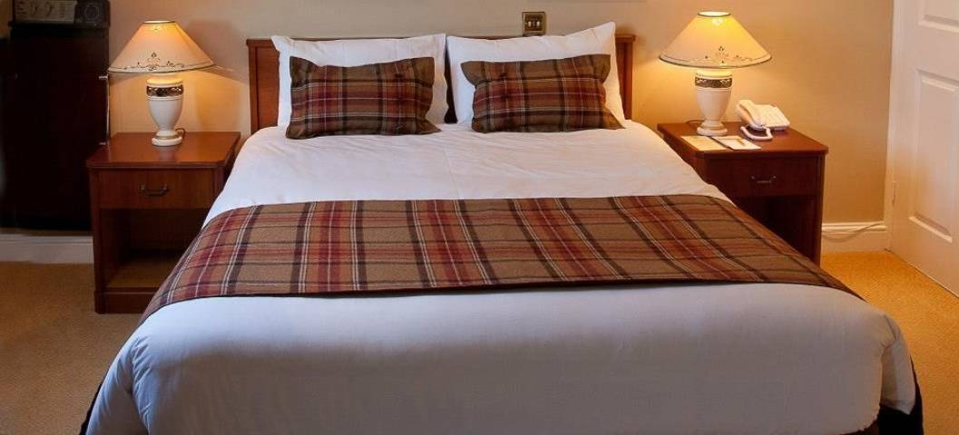 Stirrups Country House Hotel,Guest Accommodation in Berkshire