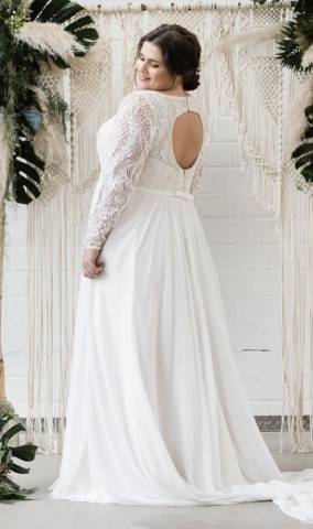 Lush Curve Bridal Bridal Wear in Surrey