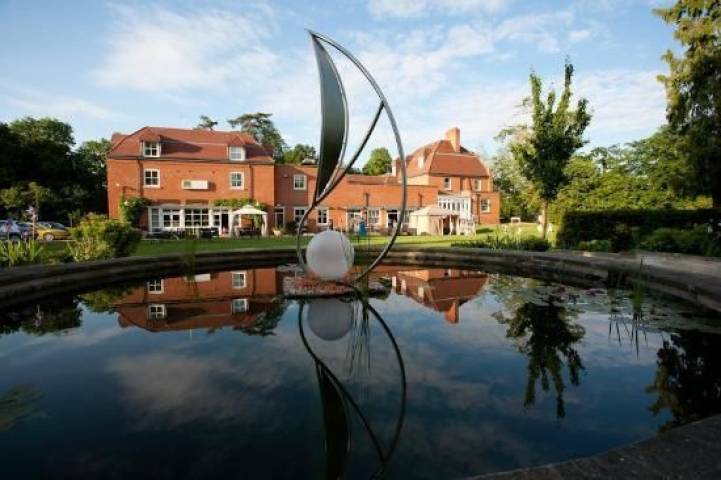 Venues-Receptions in Buckinghamshire. Pinewood Hotel's stunning water feature on our grounds