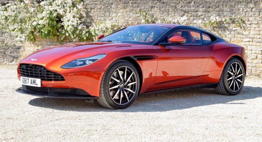 Aston Martin DB11
