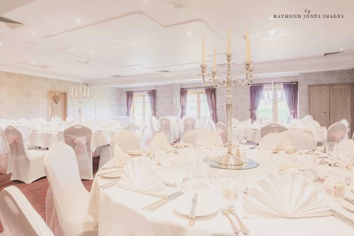 Holt Lodge Hotel,Venues in North Wales