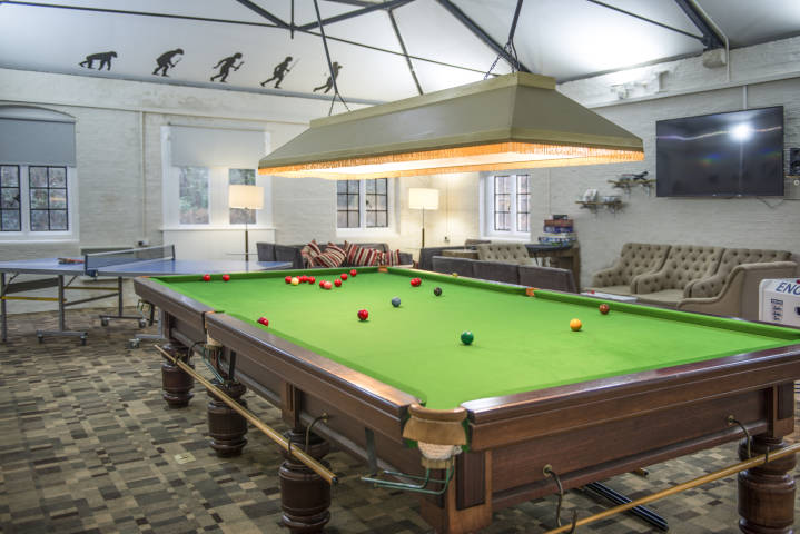 De Vere Horsley Estate,Grooms Room