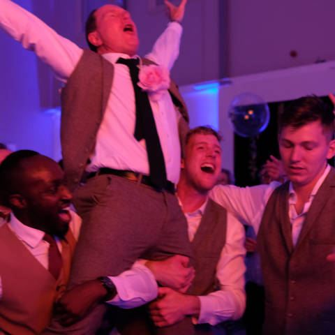 Fizz and Groove - Wedding DJs Surrey + Sussex