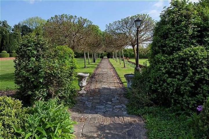 Venues-Civil Ceremonies in Berkshire 