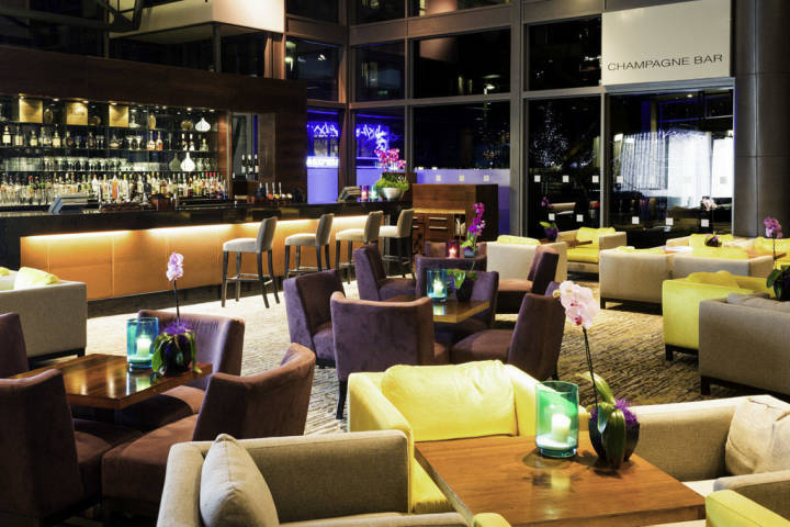 Mercure Sheffield St Paul's Hotel and Spa,Guest Accommodation in Yorkshire - South