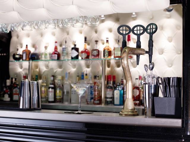 Bar de Cru, Bar Hire, Cocktails, Caterers & Catering Hire in Oxfordshire