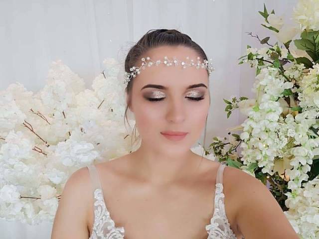 Melanie Thornton Makeup Artist Beauty, Hair & Make-up in Devon