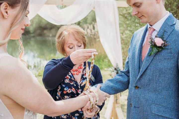 Liz Bagley Celebrant Celebrants & Toastmasters in Northamptonshire