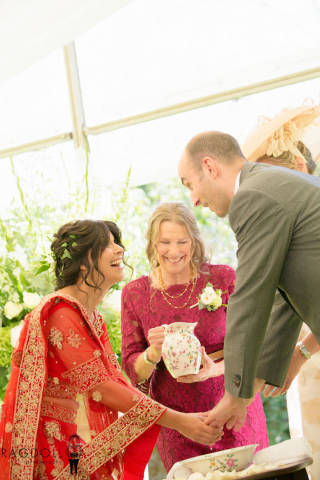 Lynn Tierney Ceremonies,Celebrants & Toastmasters in Oxfordshire