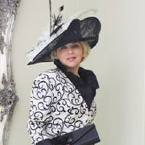 Jenny Edwards-Moss, Bride's mother in Gloucestershire