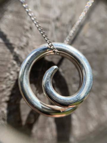 Caan Thomas Jewellery Designer Jewellery in Buckinghamshire