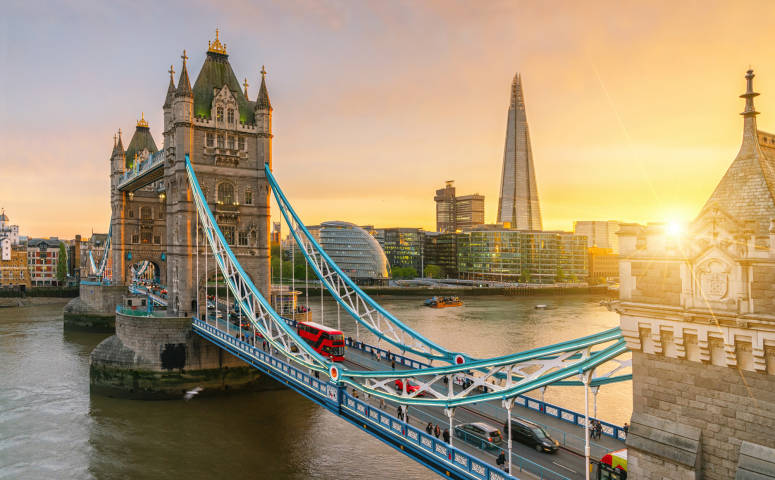 Golden Tours Transport in Central London