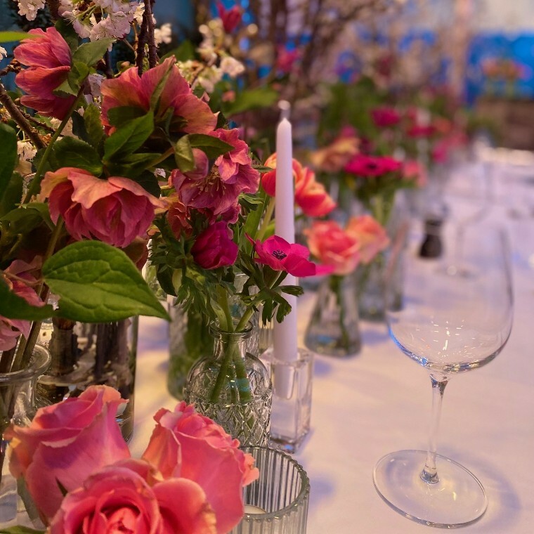 wedding table flowers