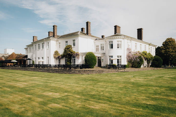 Milton Hill House - Manor house wedding venue in Oxfordshire - Georgian manor house Abingdon