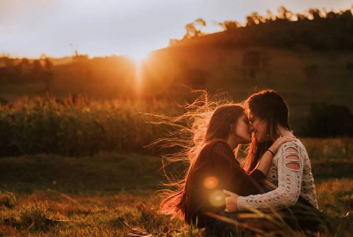 Buy Our Honeymoon Gift List Services in Kent