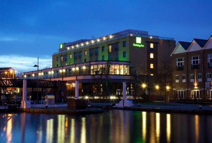 Canal Exterior 2 - Holiday Inn London - Brentford Lock, Venues in London West