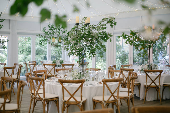 Marquee wedding breakfast setting at Fulham Palace