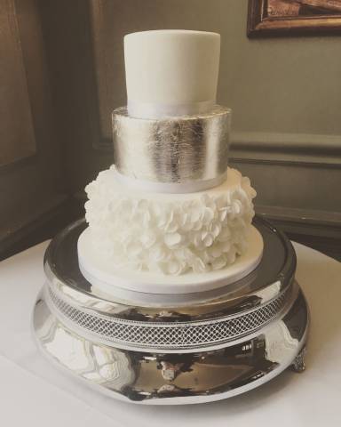 Hayley's Cake Studio, Oxfordshire Wedding Cakes