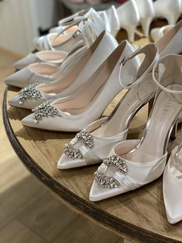 Queen Bee Bridal Bridal Wear in Berkshire