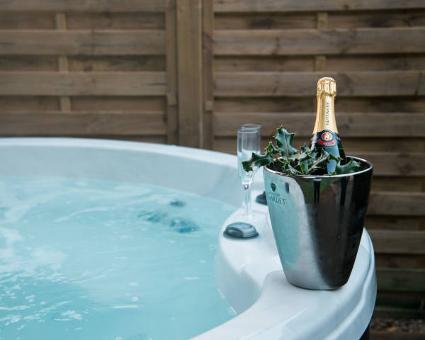 Hot Tub Suite at Cotswold House Hotel and Spa, Venues in Chipping Campden, Gloucestershire