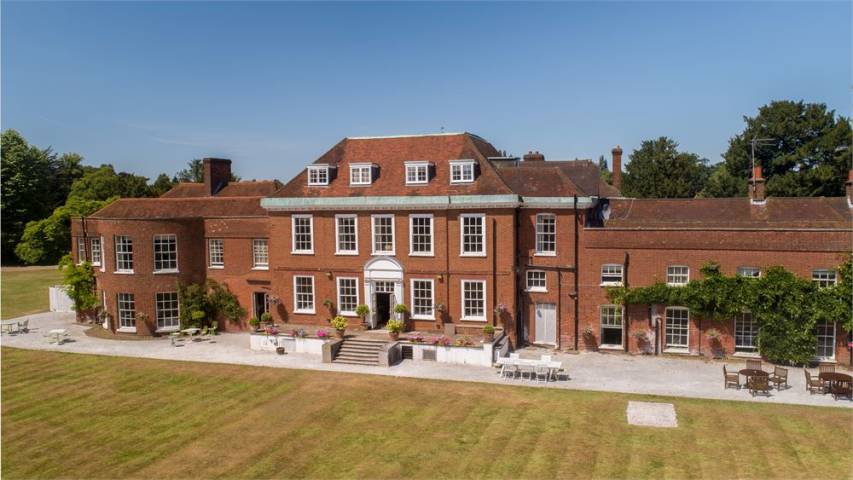 Stoke Place,Venues in Buckinghamshire