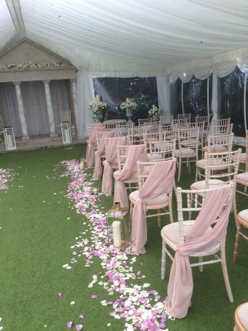 Our stunning Chiavari chairs 