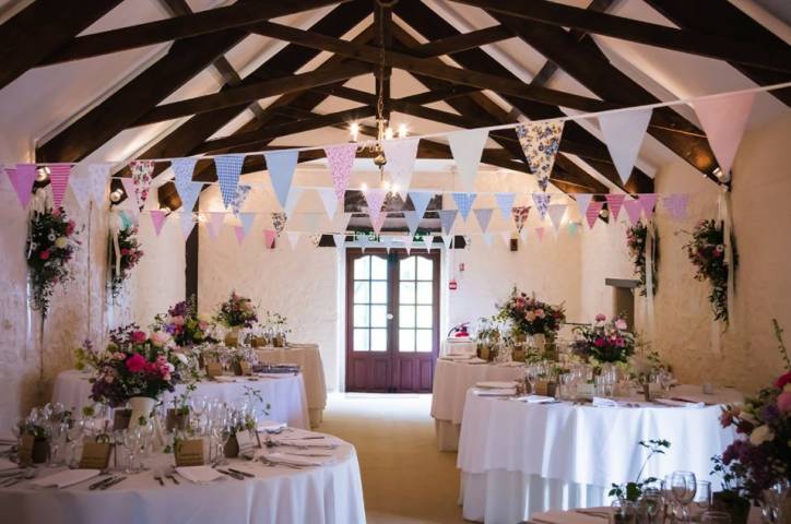 Bickleigh Castle castle weddings Bickleigh Castle devon castle Bickleigh Castle devon wedding recept