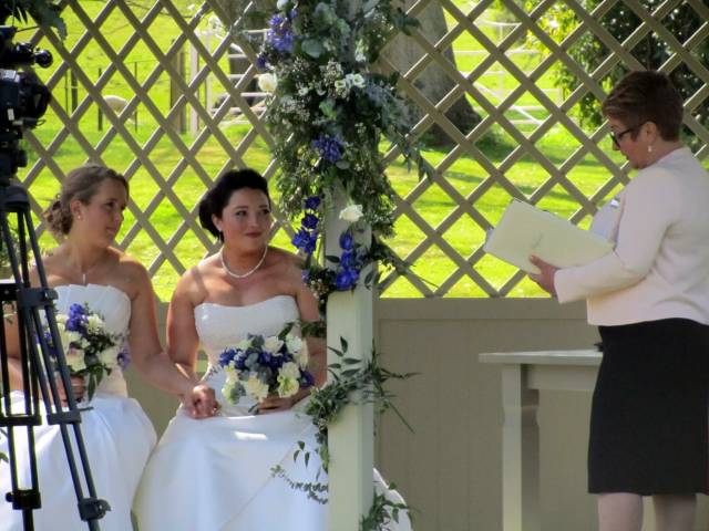 White Rose Ceremonies®,Celebrants & Toastmasters in North Wales