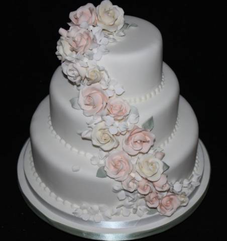 Gardners Bakery,Cakes, Fountains and Sweet Treats in Northamptonshire