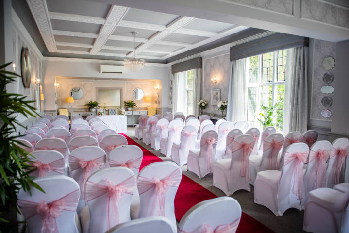 Looking at getting married at The Southcrest Manor Venues in Worcestershire