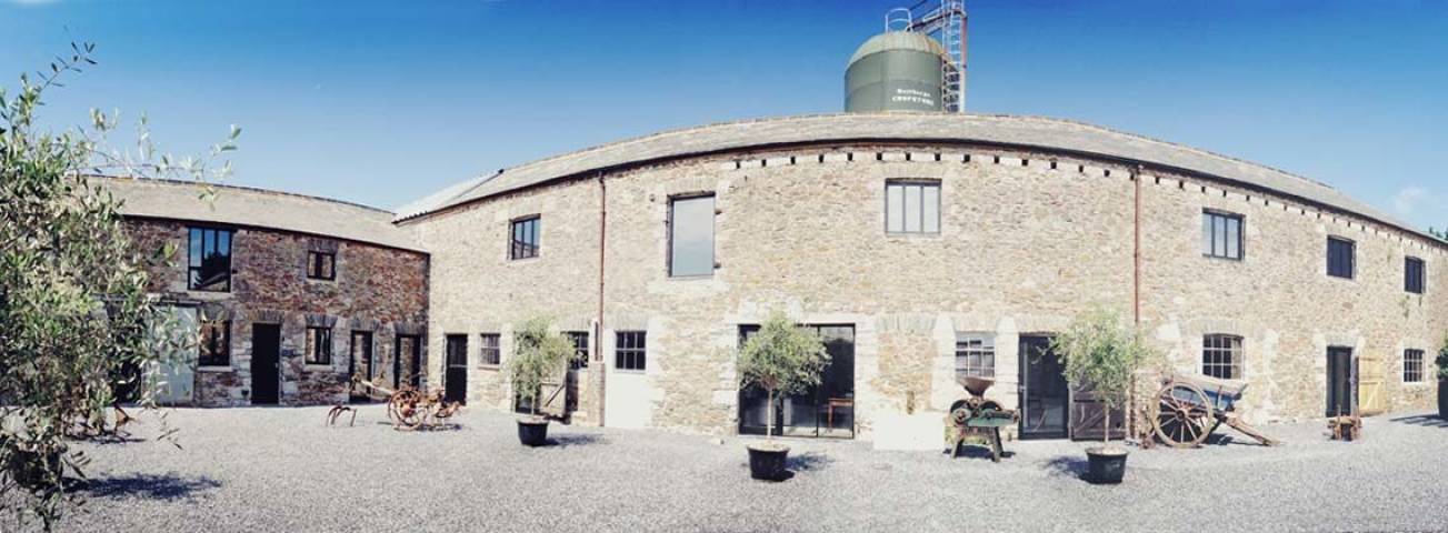 Anran , Venues in Devon