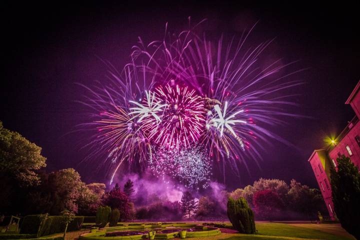 Wedding Fireworks by Firework Crazy Entertainment in Essex
