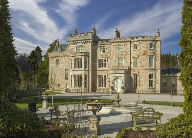 Crossbasket Castle Venues in Lanarkshire - South