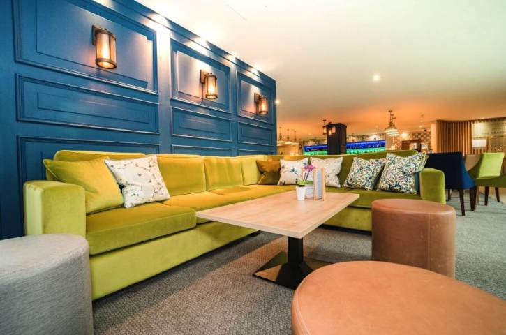 The lounge bar at De Vere Cotswold Water Park.