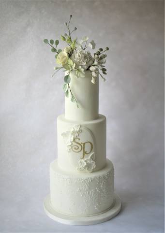 Lisa Adams Cakes Cakes and Sweet Treats in Buckinghamshire