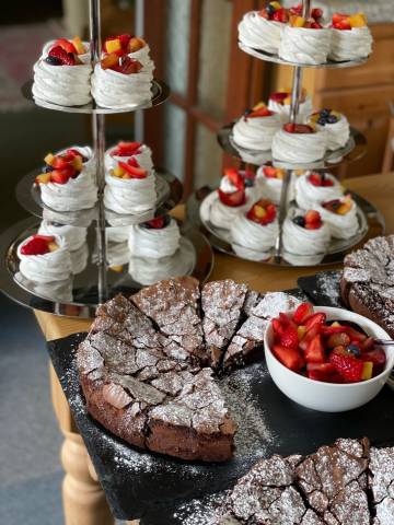 Elegant Cuisine Caterers & Catering Hire in Oxfordshire