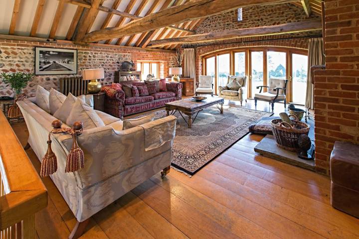 Chaucer Barn,Venues in Norfolk