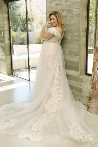 Lush Curve Bridal Bridal Wear in Surrey