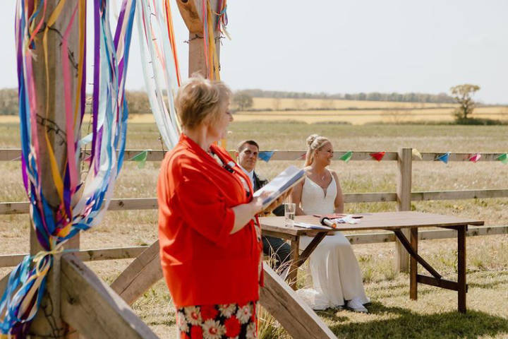 Liz Bagley Celebrant Celebrants & Toastmasters in Northamptonshire