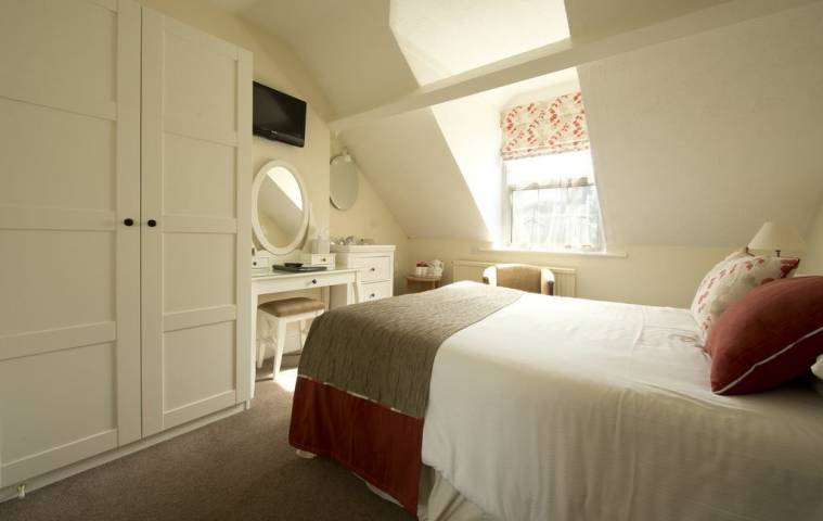Moorhill House Hotel, Guest Accommodation in Hampshire