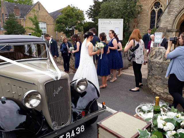 Quaint and Quirky Motor Company,Cars & Horse Drawn Carriages in Oxfordshire